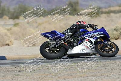 media/Dec-06-2025-CVMA (Sat) [[4a896cc04c]]/Race 4-Formula Middleweight/